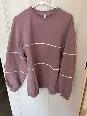 Relaxed Fit Invisible Zipper Breastfeeding Sweatshirt with Piping
